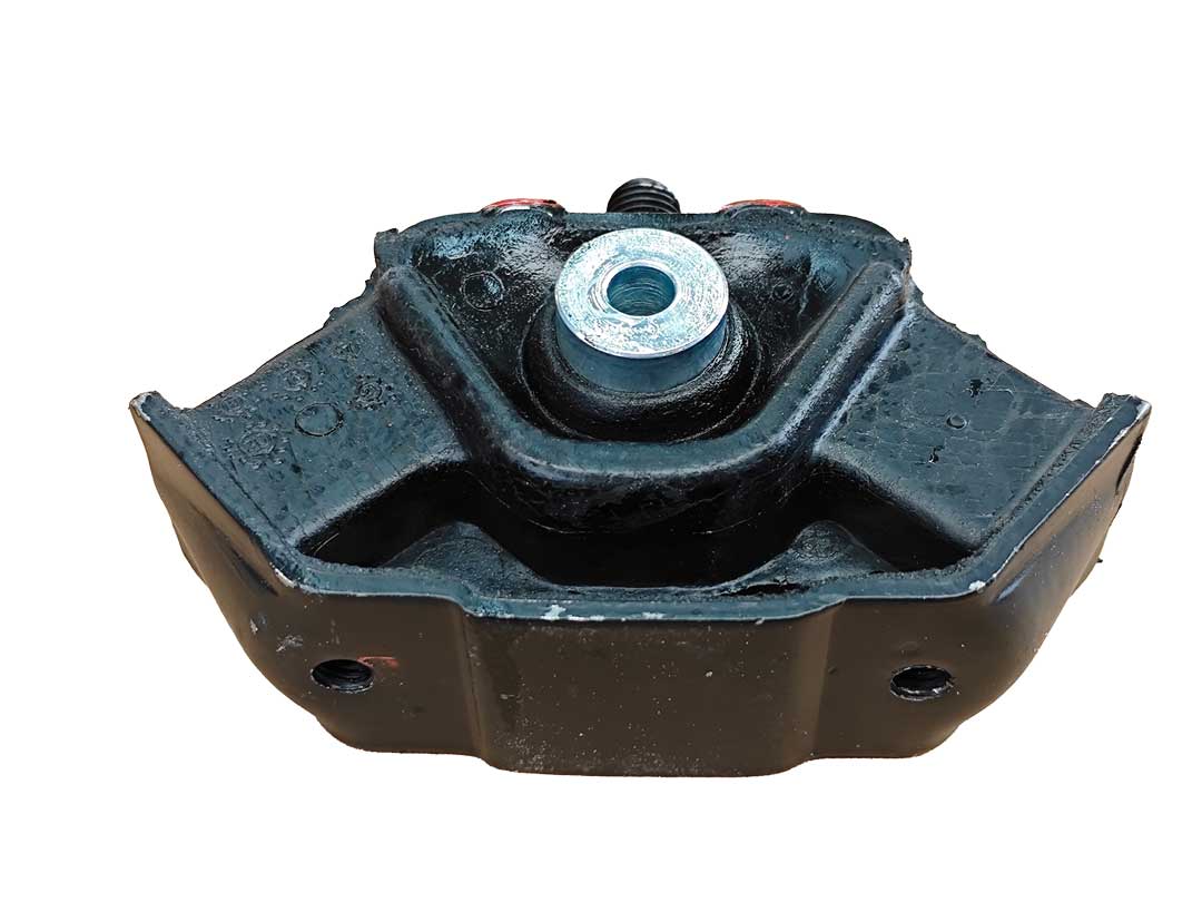 Gummilager  hinteres Motorlager A4602405718  Getriebelager Schaltgetriebe 2x M 8 Stehbolzen , + 1x M12 Stehbolzen pf. Mercedes Wolf GD 250 / 300 / 290  W460 W461 W463