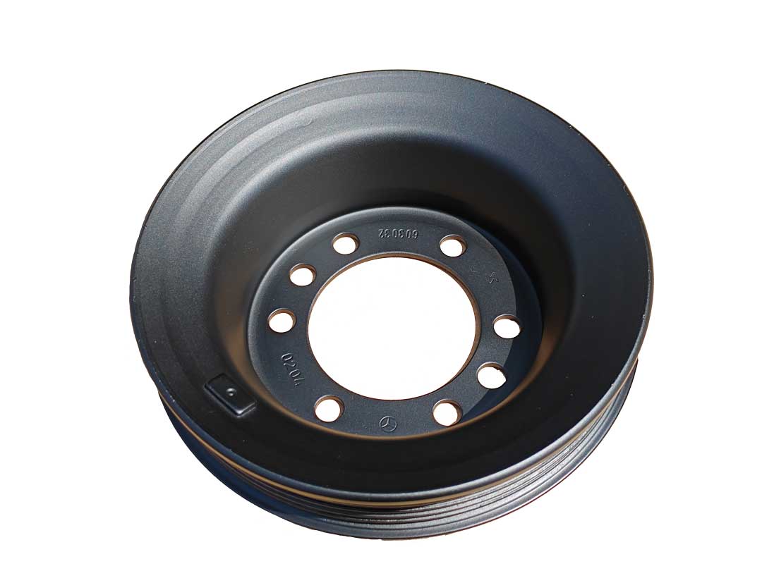 Riemenscheibe Kurbelwelle A6030320204 vorne OM 602, gebraucht