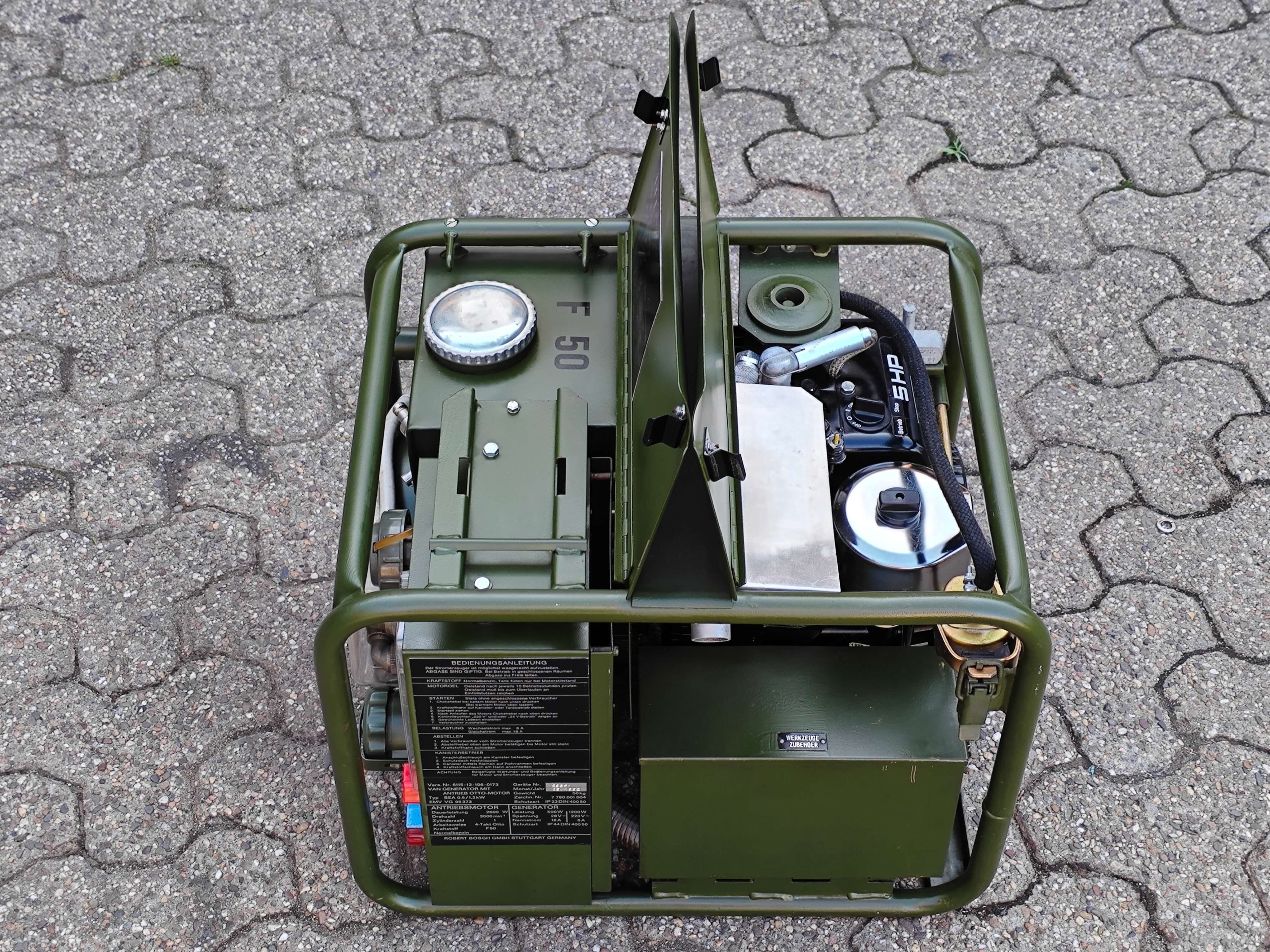 Stromaggregat Bundeswehr Bosch 1,2 kW – 220 V / 24 V