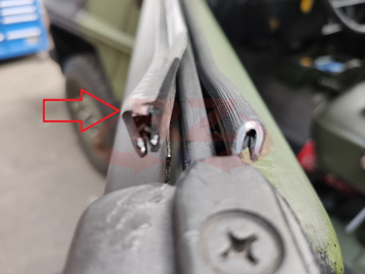 Türdichtung Türschacht aussen Wolf R+L  passend für Mercedes Wolf GD 250 W460 W461 W463