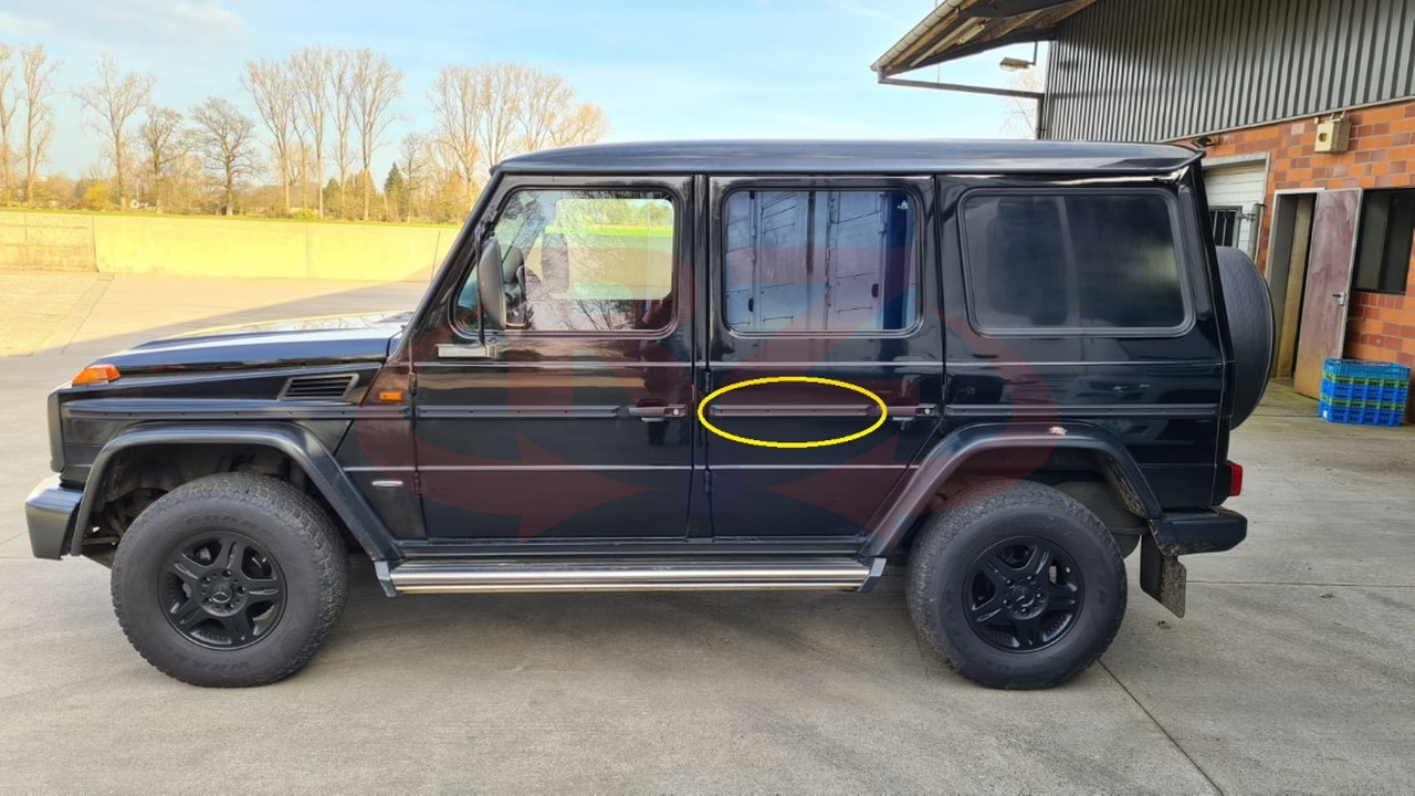 1 Scheuerleiste hinten Länge ca. 960 mm passend für Mercedes Wolf GD 250 W460 W461 W463